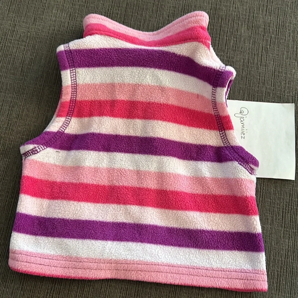 5/$20 Newborn Fleece Vest girls NB